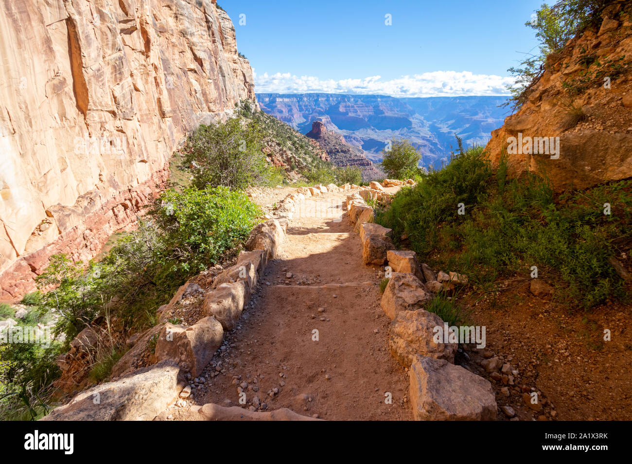 Der Grand Canyon ist eine steile Schlucht geschnitzt von den Colorado River in Arizona, Usa. Reiseziel, schöne Landschaft, Landschaft. Hug Stockfoto