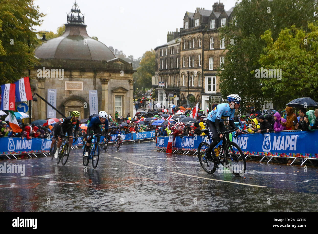 Harrogate, Großbritannien. 29. September 2019. Reiter konkurrieren in der 2019 UCI Road World Championships Mens Elite Straße Rennen. September 29, 2019 Credit Dan-Cooke/Alamy leben Nachrichten Stockfoto