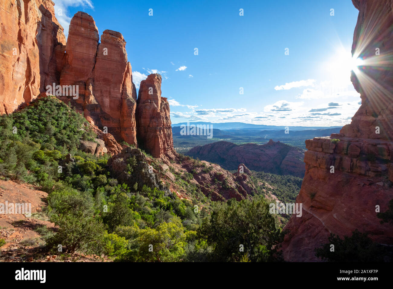 Sedona ist eine Red Rock City in Arizona, Vereinigte Staaten von Amerika, rote Sandsteinformationen, Reisen USA, Tourismus, schöne Landschaft, beliebter Ort für Stockfoto