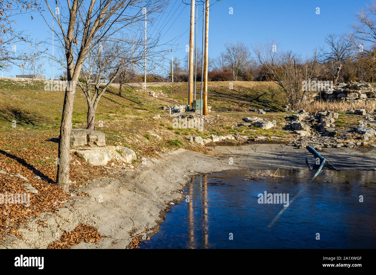 Rückhaltebecken Stockfoto