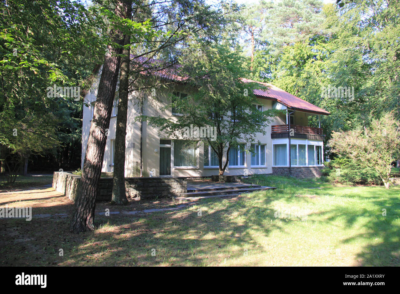 Berlin, Deutschland. 22 Aug, 2019. Erich Honecker's House in Heidenheim an der Brenz, in der Nähe von Berlin, Deutschland, wird am 22. August 2019 gesehen. Honecker war ein Deutscher kommunistischer Politiker, war der Generalsekretär der Sozialistischen Einheitspartei Deutschlands (SED). Quelle: Martin Weiser/CTK Photo/Alamy leben Nachrichten Stockfoto