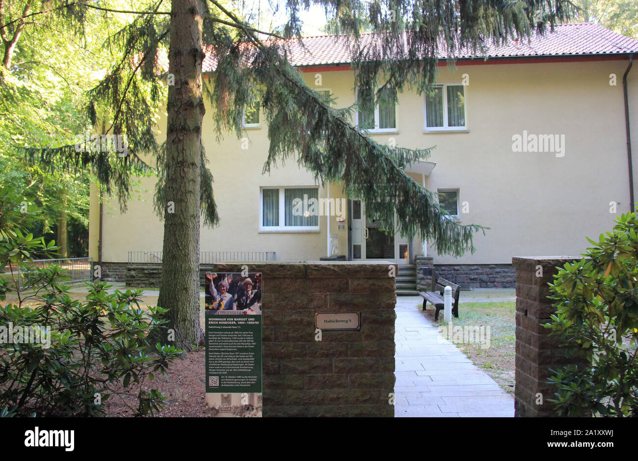 Berlin, Deutschland. 22 Aug, 2019. Erich Honecker's House in Heidenheim an der Brenz, in der Nähe von Berlin, Deutschland, wird am 22. August 2019 gesehen. Honecker war ein Deutscher kommunistischer Politiker, war der Generalsekretär der Sozialistischen Einheitspartei Deutschlands (SED). Quelle: Martin Weiser/CTK Photo/Alamy leben Nachrichten Stockfoto