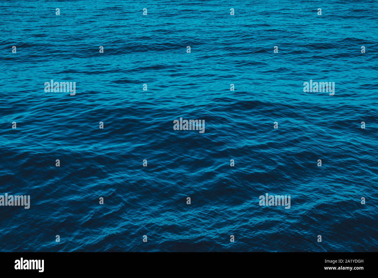 Wasser, Wellen - Deep Blue Sea Stockfoto