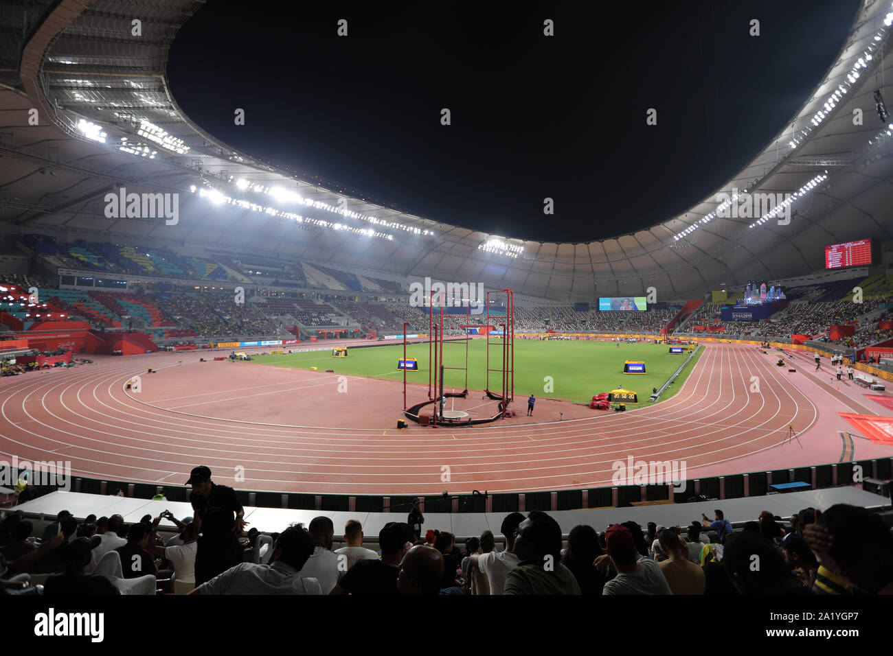 Doha/Katar - September 29, 2019: Der Khalifa International Stadium am dritten Tag der Konkurrenz an der IAAF Leichtathletik WM 2019 Stockfoto