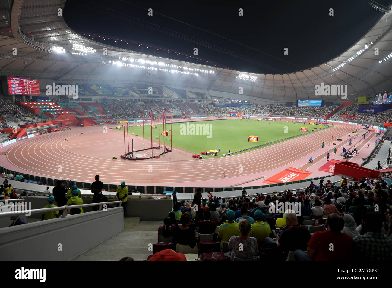 Doha/Katar - September 29, 2019: Der Khalifa International Stadium am dritten Tag der Konkurrenz an der IAAF Leichtathletik WM 2019 Stockfoto