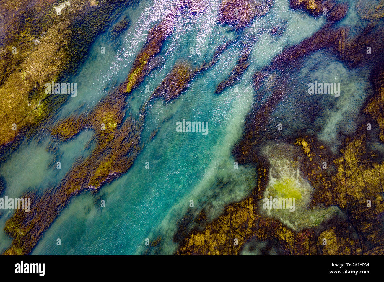 Abstract Luftaufnahme zeigt Muster an der Oberfläche des St. Lawrence River Stockfoto