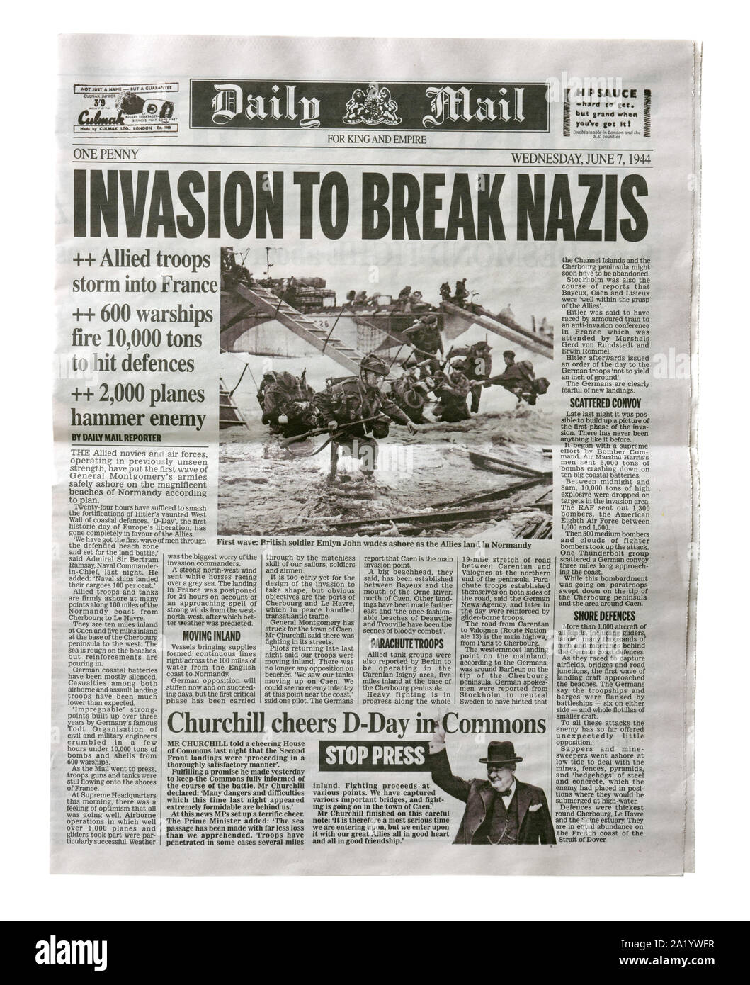 Eine Reproduktion Titelseite der Daily Mail vom 7. Juni 1944 mit Nachrichten über die alliierte Invasion von Frankreich nach dem D-Day. Stockfoto