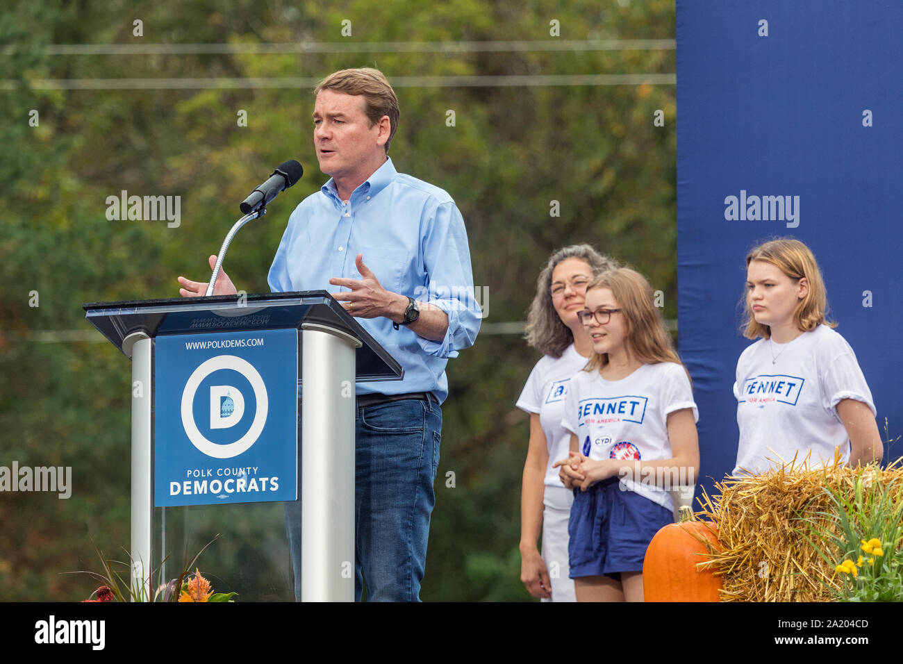 Colorado Senator und Präsidentschaftskandidaten Michael Bennett Besuch der Polk County Steak braten an den Waterworks Park in Des Moines, Iowa, USA Stockfoto