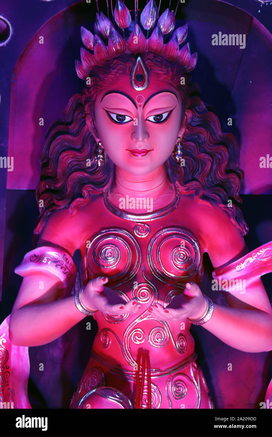 Durga Puja ist das größte Festival Indiens. Das Durga Puja Festival zeigt indische Kultur. Kolkata Durga puja ist sehr beliebt Bengali Festival. Stockfoto