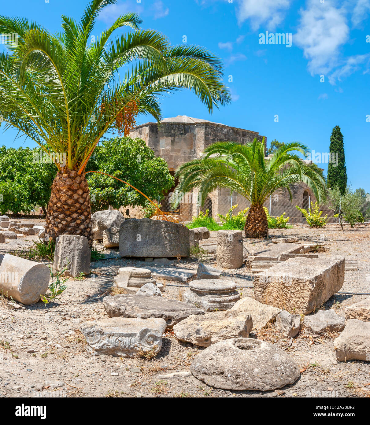 Pfeiler und Säulen bleibt in der Nähe von Basilika Agios Titos. Gortyna. Kreta, Griechenland Stockfoto
