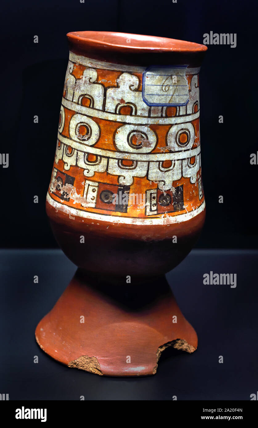 Vase mit Fuß 1000-1521 Mexiko- Stadt, Puebla, San Pedro Chula. Amerika, amerikanische. (Terrakotta) Stockfoto