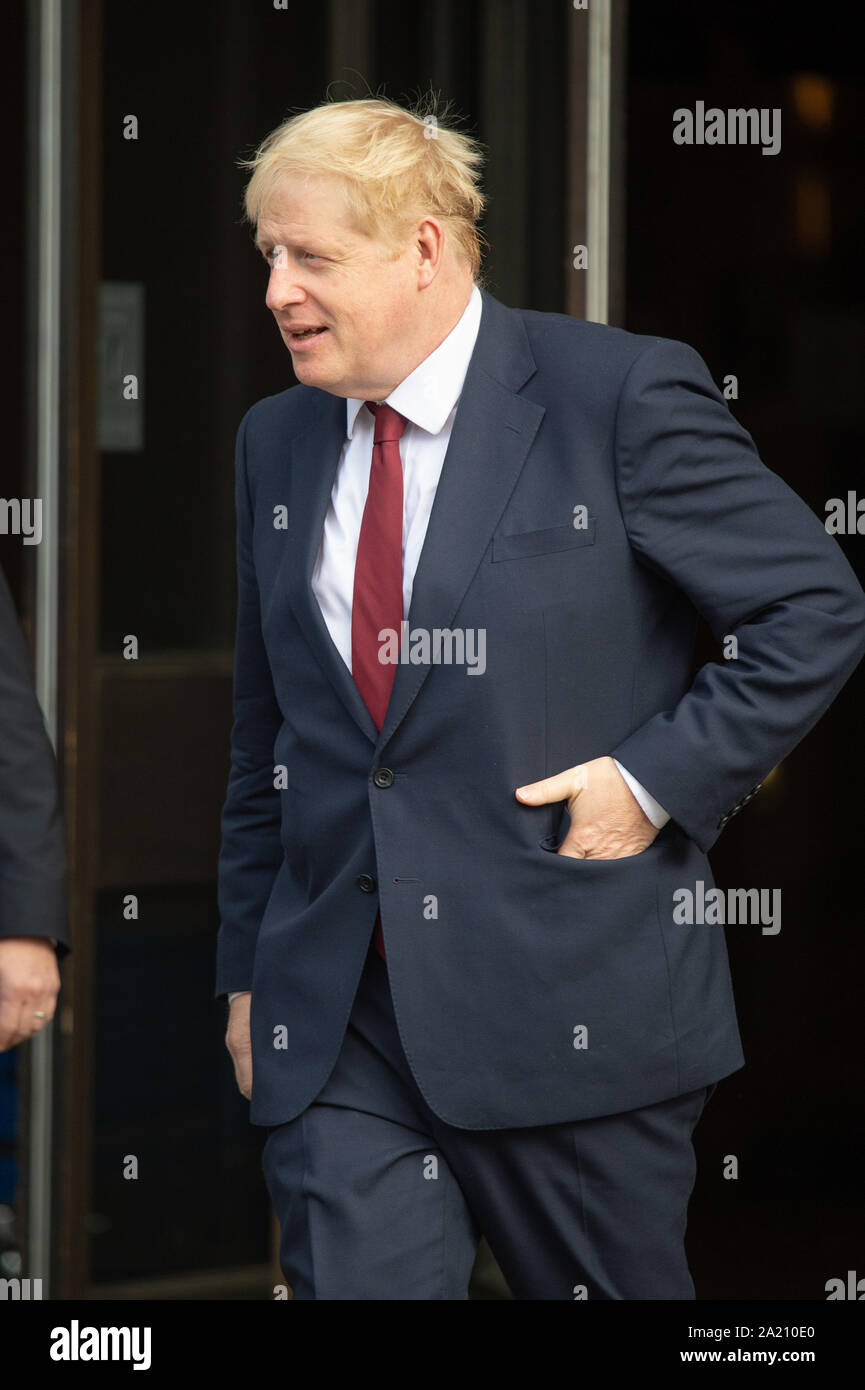 Manchester, Großbritannien. 30. September 2019. Die Rt Hon Boris Johnson MP, Premierminister des Vereinigten Königreichs, Erster Lord des Schatzamtes, auf dem Parteitag der Konservativen in Manchester Central Convention Complex, Manchester am Montag, den 30. September 2019 (Quelle: P Scaasi | MI Nachrichten) Credit: MI Nachrichten & Sport/Alamy leben Nachrichten Stockfoto