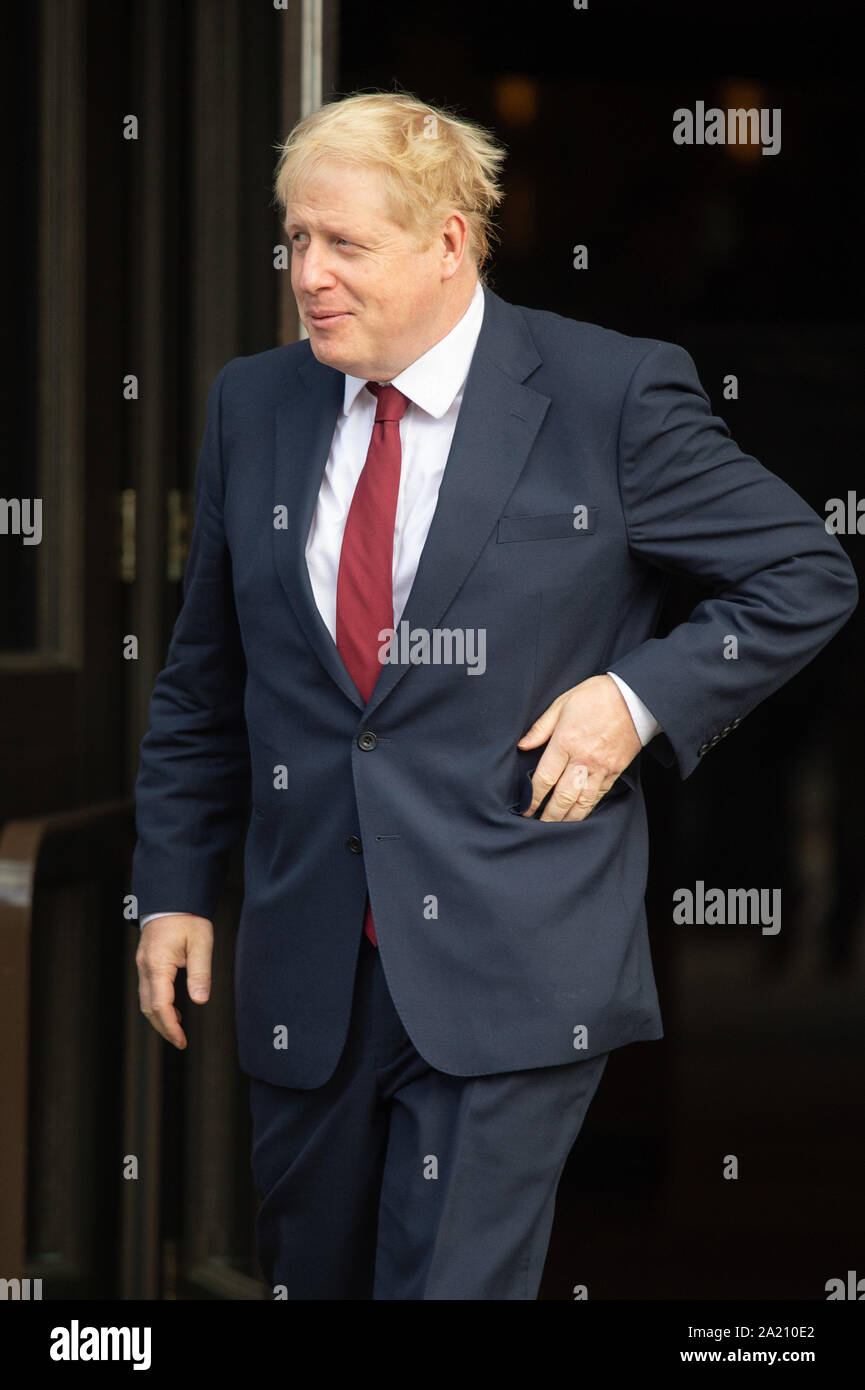 Manchester, Großbritannien. 30. September 2019. Die Rt Hon Boris Johnson MP, Premierminister des Vereinigten Königreichs, Erster Lord des Schatzamtes, auf dem Parteitag der Konservativen in Manchester Central Convention Complex, Manchester am Montag, den 30. September 2019 (Quelle: P Scaasi | MI Nachrichten) Credit: MI Nachrichten & Sport/Alamy leben Nachrichten Stockfoto