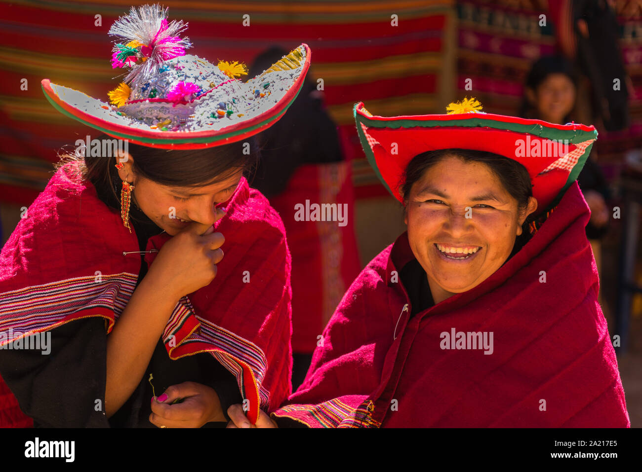 Festival im Puka Puka, einer indigenen Dorf in der Nähe von tarabuco Quechuan, Menschen in ihren traditionellen Kostümen, Sucre, Lateinamerika Stockfoto