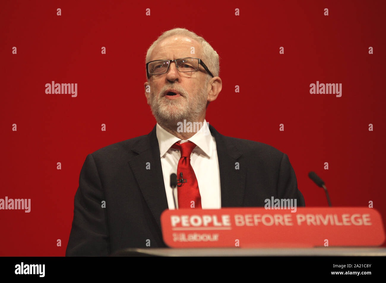 Brighton, UK. 24. September 2019. Jeremy Corbyn gibt seinen Führer Rede auf der Konferenz der Labour Party. Kredit Rupert Rivett Stockfoto