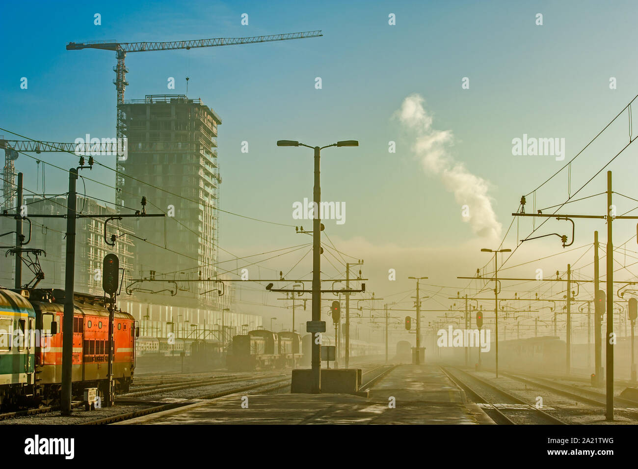 Bahnhof im Winter morgen Stockfoto
