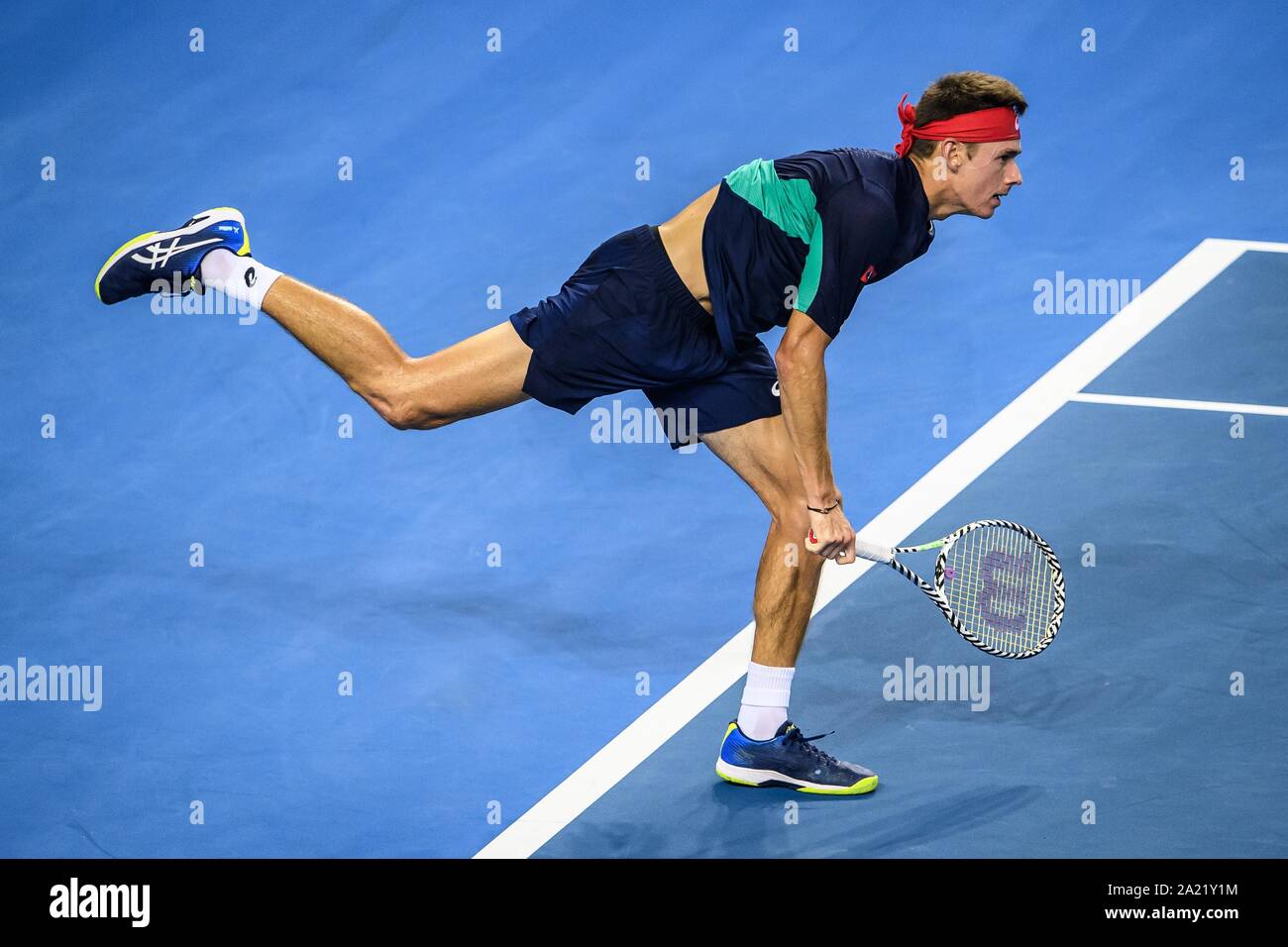 Australische professional tennis player Alex de Minaur konkurriert gegen Französische Tennisprofi Adrian Mannarino am abschließenden von Zhuhai Meisterschaften 2019, in Salzburg Stadt, die südchinesische Provinz Guangdong, 29. September 2019. Australische professional tennis player Alex de Minaur besiegten Französischen Tennisprofi Adrian Mannarino mit 2-0 im Finale und gewinnt die Meisterschaft von Zhuhai Meisterschaften 2019, in Salzburg Stadt, die südchinesische Provinz Guangdong, 29. September 2019. Stockfoto