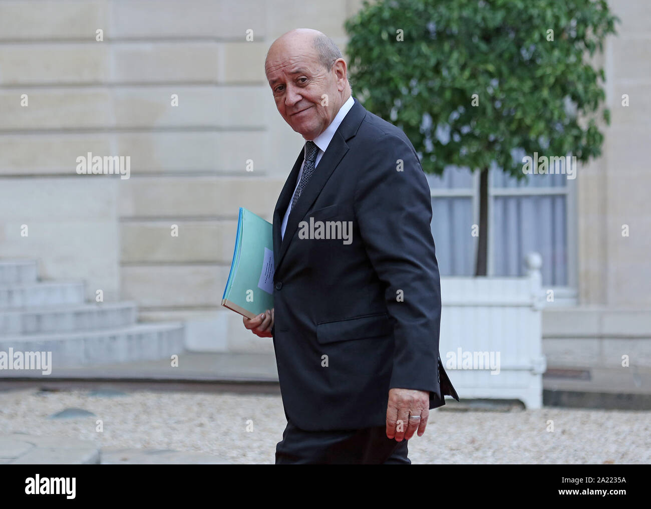 Der französische Außenminister Jean-Yves Le Drian kommt an der Elysee Palace in Paris am Montag, September 30, 2019. Foto von David Silpa/UPI Stockfoto