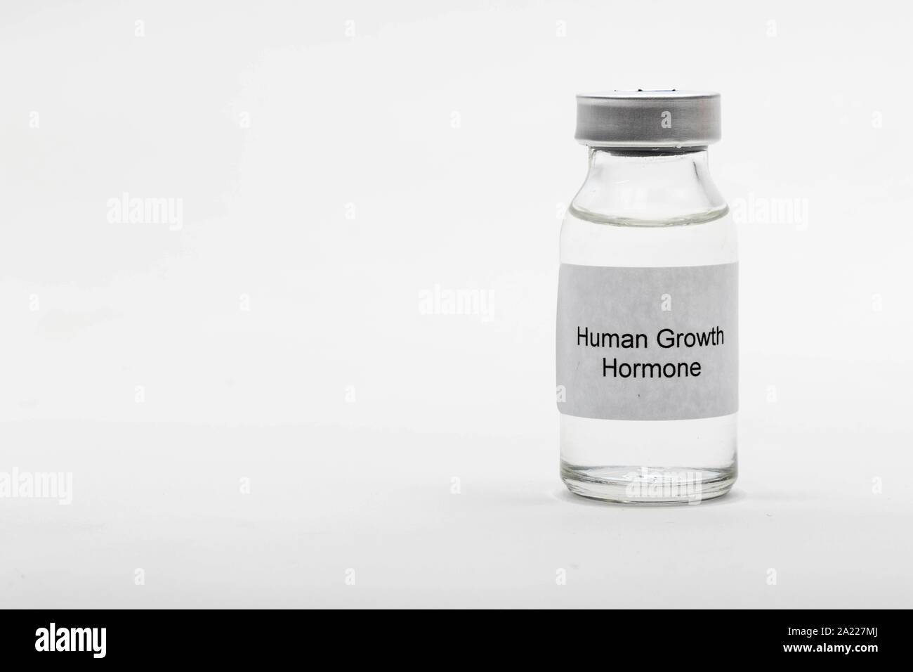Medizinische Konzept medizinische eine medizinische Durchstechflasche lesen Menschliches Wachstumshormon Stockfoto