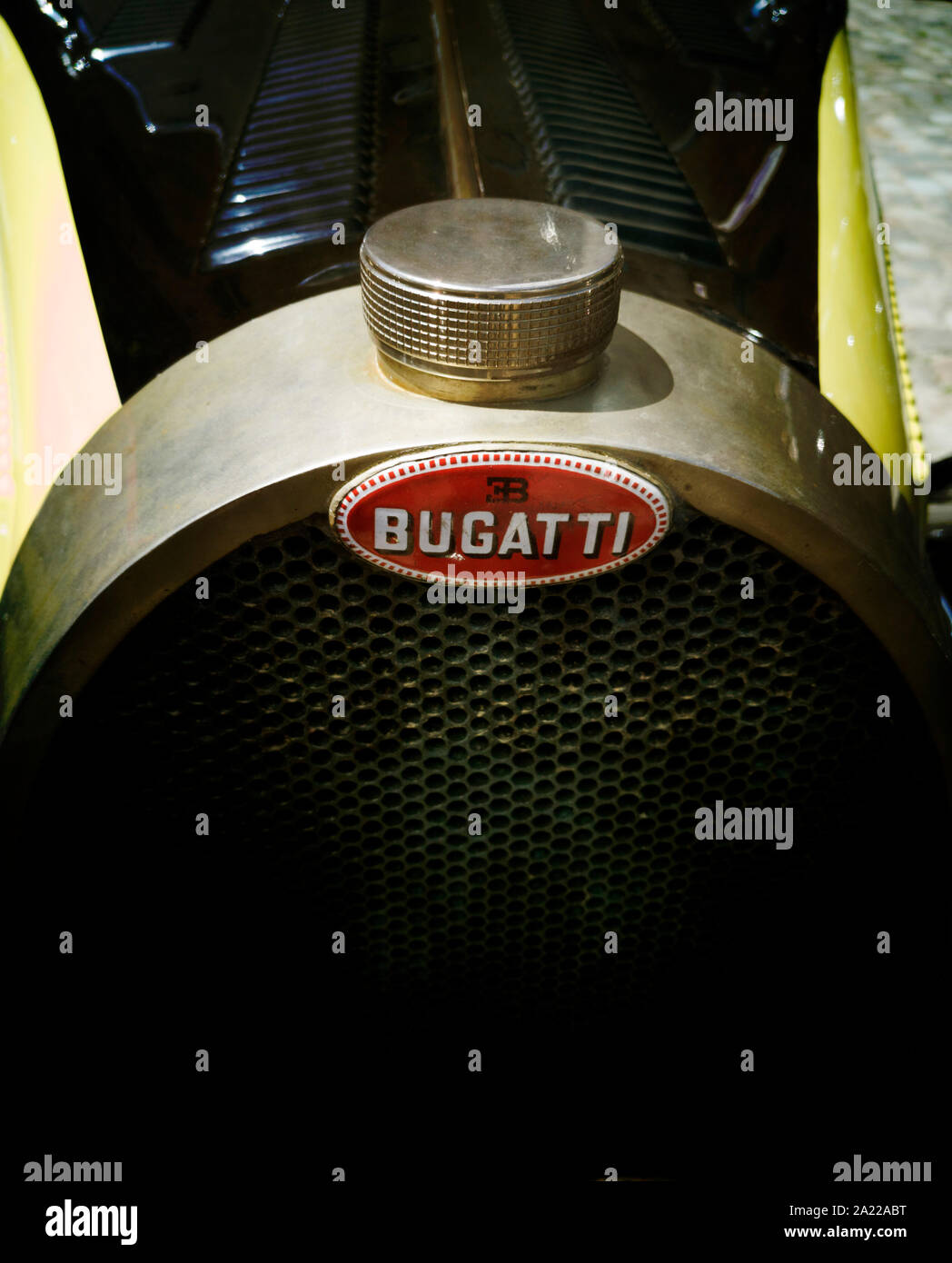 Buggati Emblem auf der Motorhaube Stockfoto