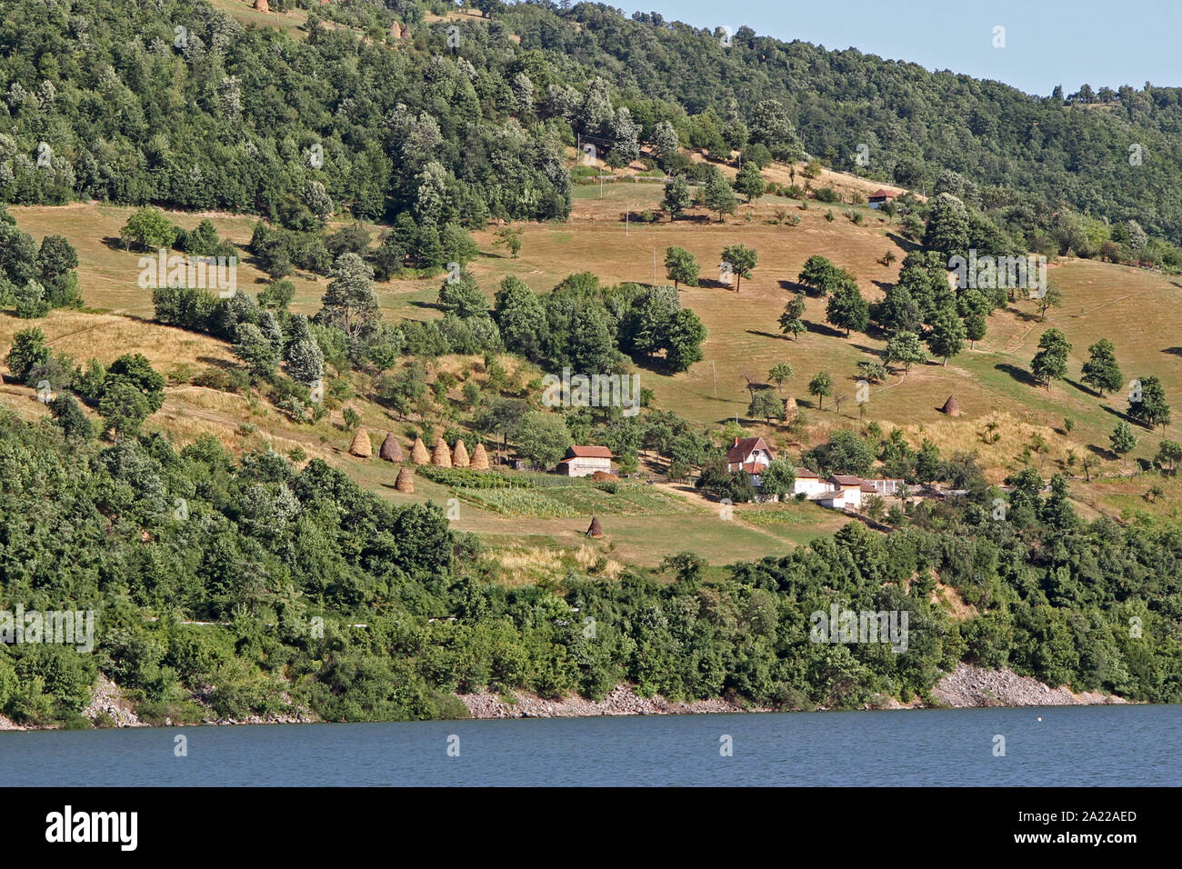 Camp Siedlung auf die serbische Bank der Donau, der Grenze zwischen Serbien und Rumänien, Golubinje, Serbien. Stockfoto