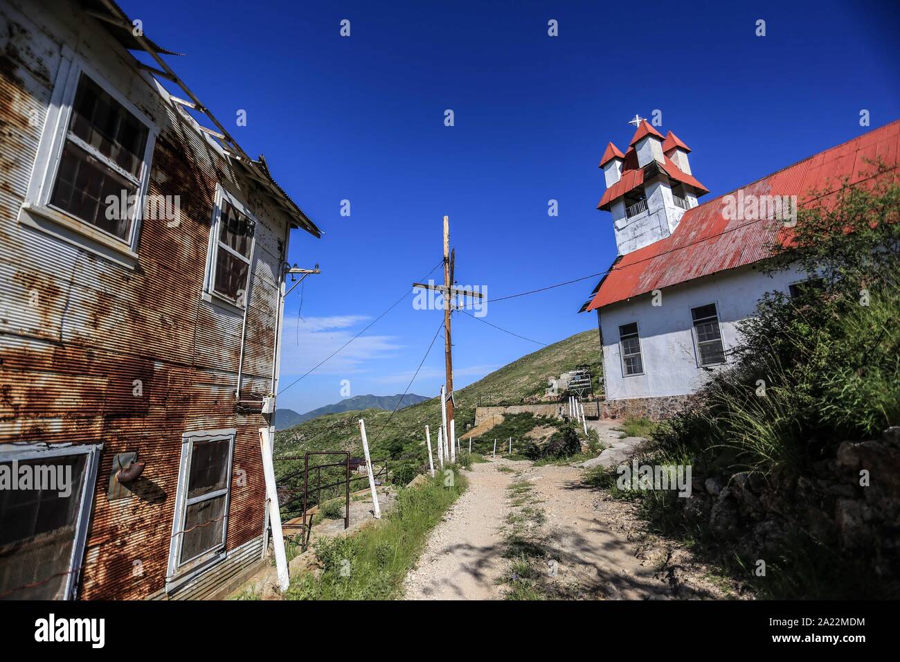 Pilares Dorf Nacozari, Sonora, Mexiko. verlassene Minenstadt, Ghost Town, Dorf allein. (Foto: LuisGutierrez) pueblo Pilares de Nacozari, Sonora, Mexiko. Pueblo minero Abandonado, Pueblo fantasma, Pueblo solo. Stockfoto