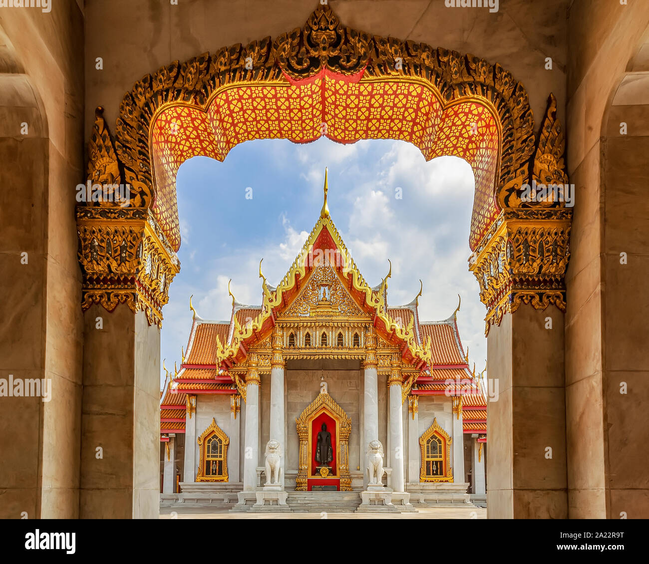 Tolles Foto aus Marmor Tempel Bangkoks. Fantastisches Rahmen, Wat Benchamabophit Dusitvanaram Rajawarawiharn Stockfoto