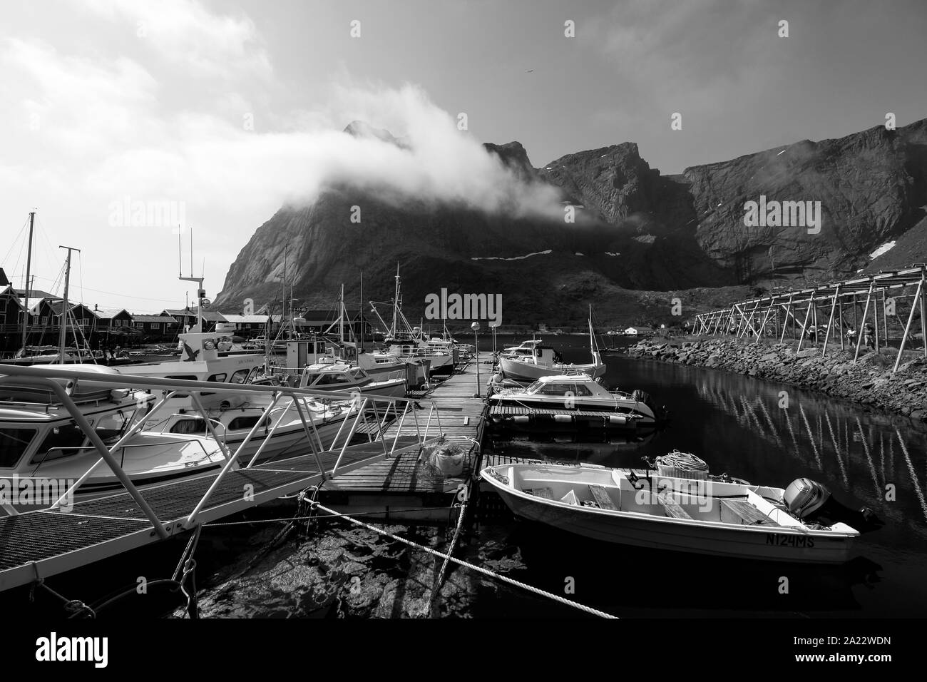 Angeln Dorf Reine, Lofoten Inseln, Nordland, Norwegen, Skandinavien, Europa Stockfoto