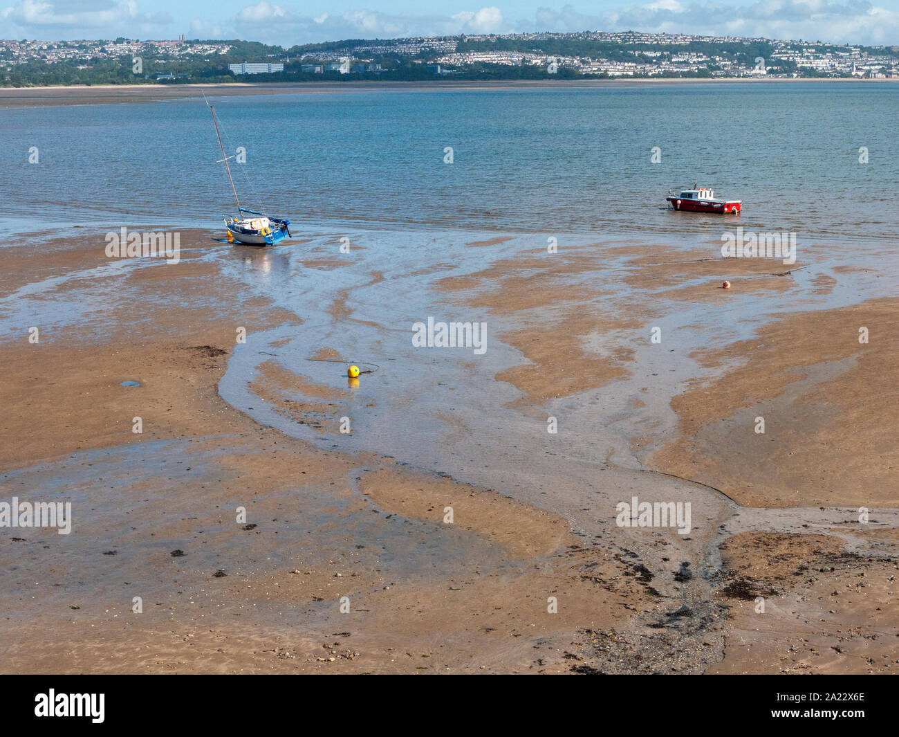 Mumbles Swansea Wales Küste Szene boote Hafen Pier Holiday Sun - Wales, Großbritannien Stockfoto