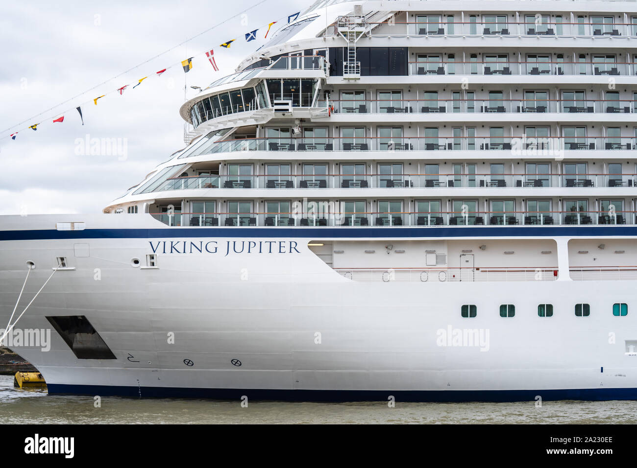 London, UK, 14. Juli 2019. Die Viking Jupiter Kreuzfahrtschiff, der Viking Cruise Line, bei Greenwich angedockt Stockfoto