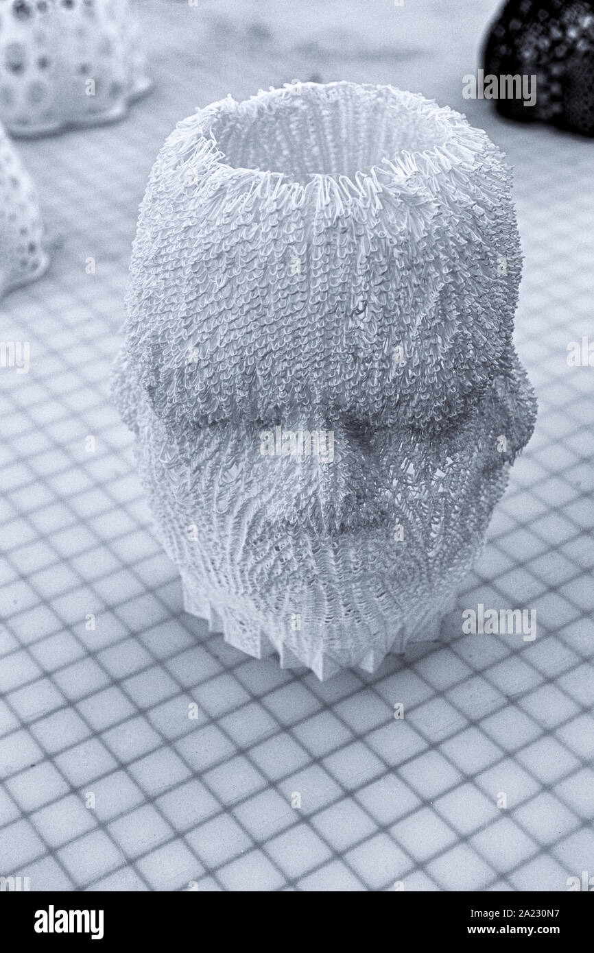 Künstlichen menschlichen Kopf durch eine 3D-Drucker und Computer Aided Design CAD Stockfoto