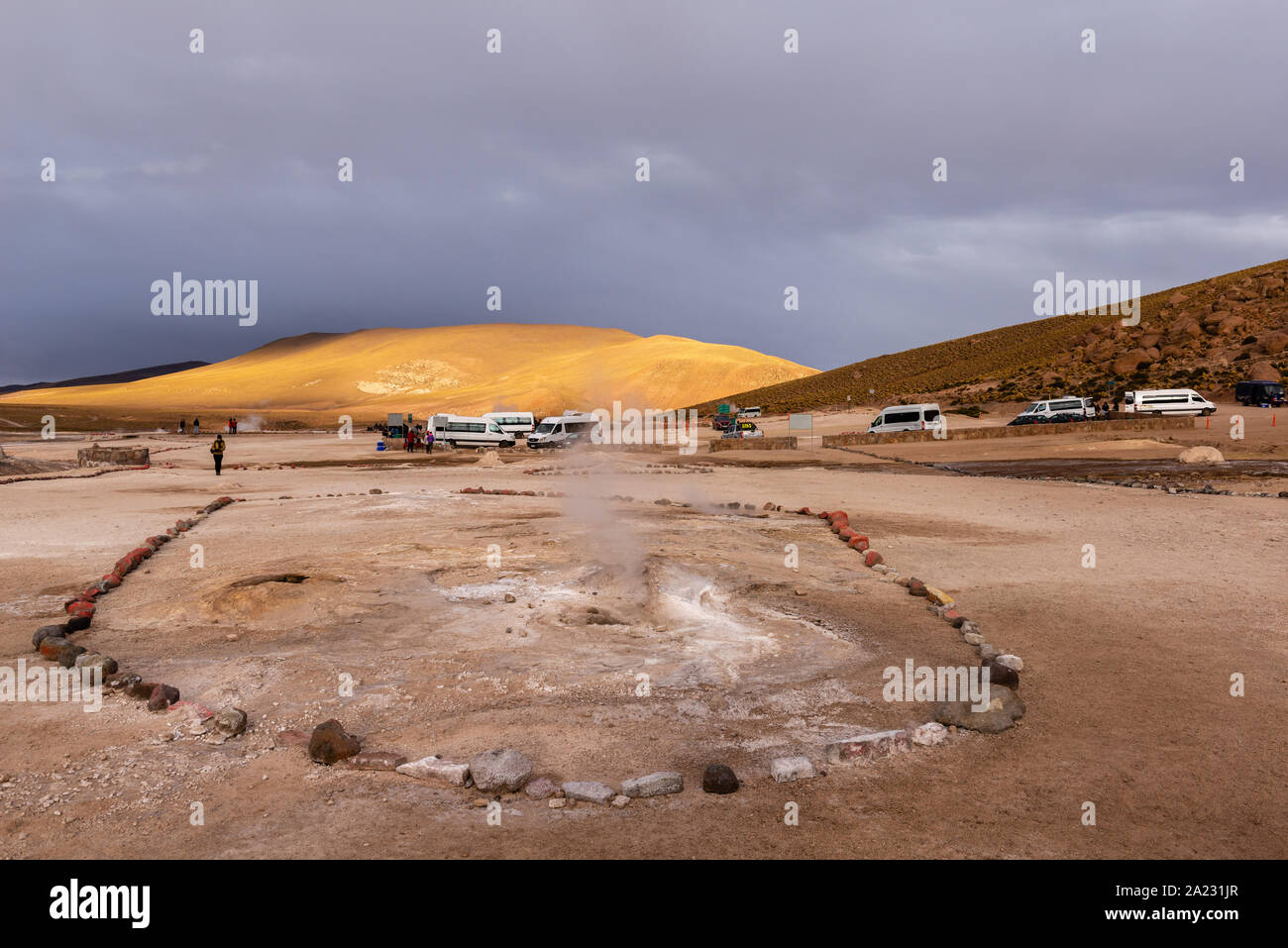 Exkursion zum El Tatio Geysir auf einer Höhe von 5.200 m über dem Meeresspiegel, San Pedro de Atacama, Antofagasta, Chile, Lateinamerika Stockfoto