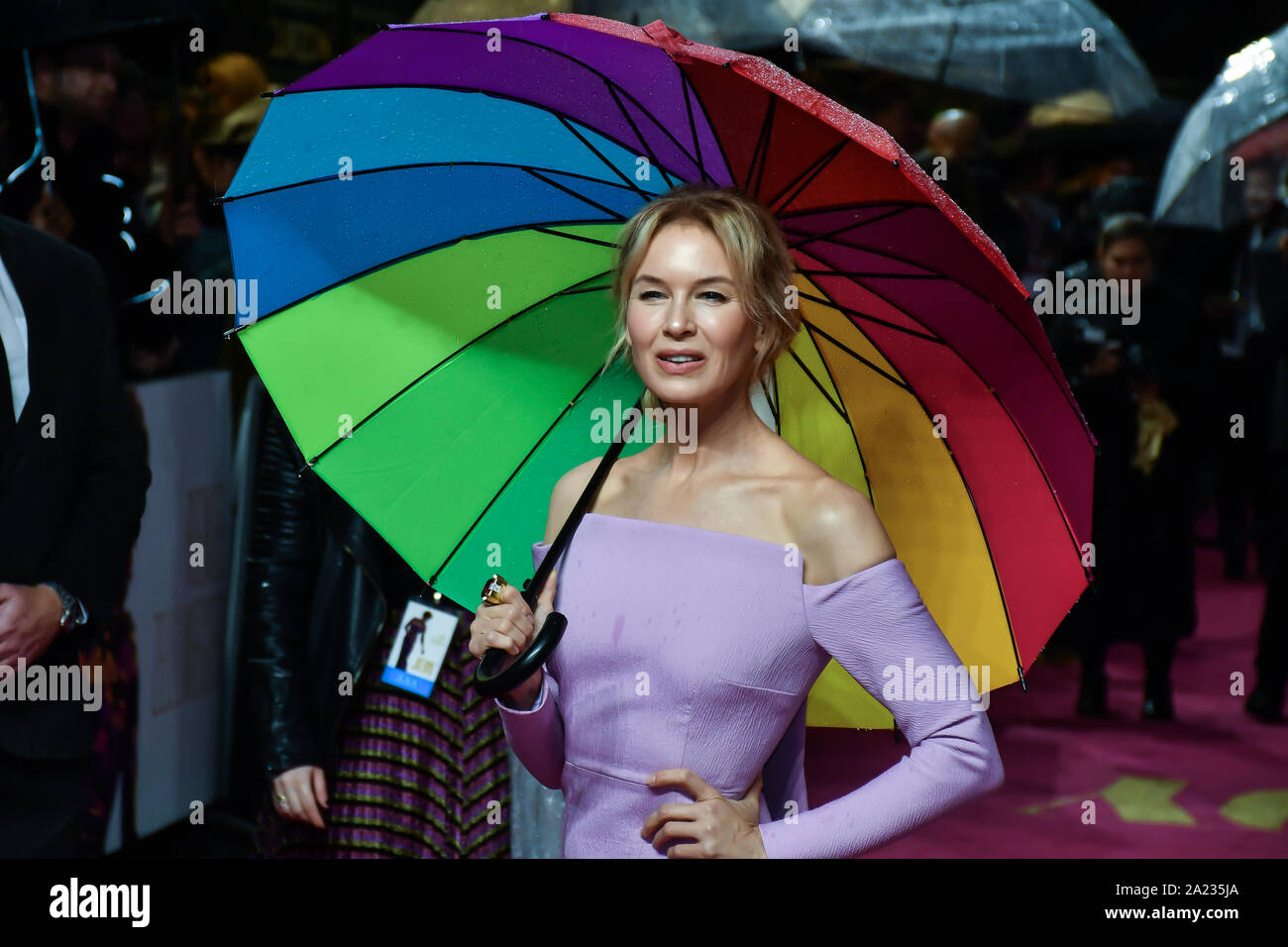 London, Großbritannien. 30. Sep 2019. Renée Zellweger arrivers am Judy - London Premiere im Curzon Mayfair, 38 Curzon Street, am 30. September 2019, London, Vereinigtes Königreich Quelle: Bild-/Alamy leben Nachrichten Stockfoto