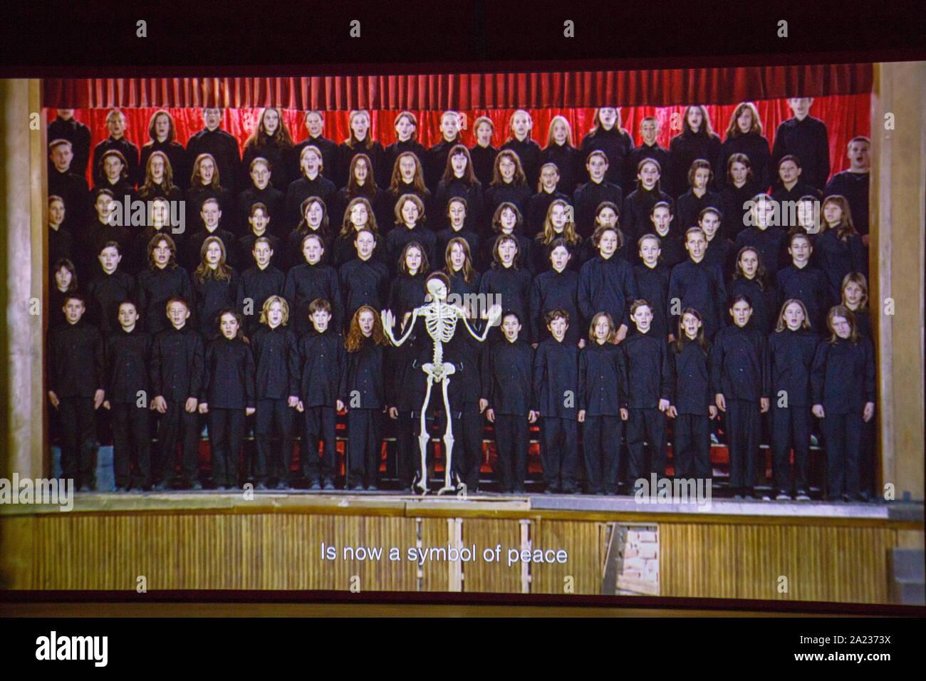 Der Reiniger Ausstellung von Marina Abramovic im Museum für zeitgenössische Kunst in Belgrad, Serbien. Zählen Sie auf uns - Konfiguration Stockfoto
