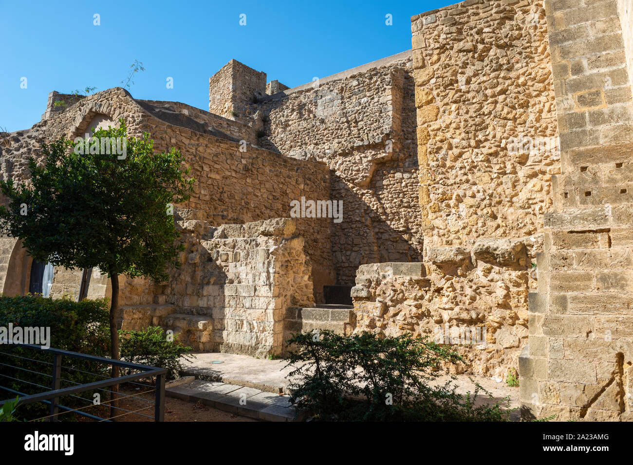 Le Vasche Limarie (Kalkstein-pools) Teil der antiken römischen Aquädukt System in Brindisi, Apulien, Süditalien Stockfoto