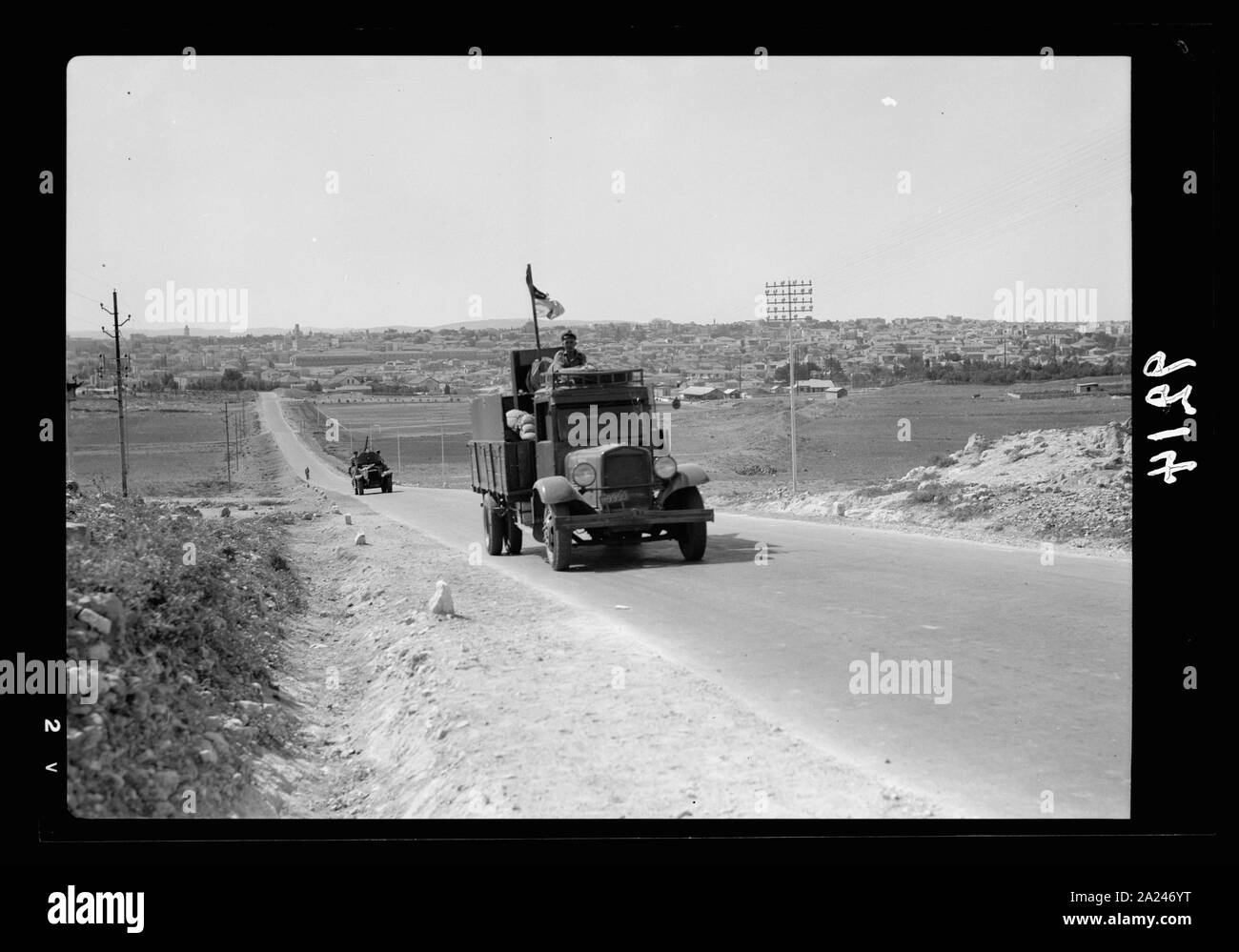Palästina Unruhen 1936. Ende der letzten eskortierten Konvoi Jerusalem verlassen für den Norden am Okt. 18, 1936, hintere Schutzvorrichtung Autos der Konvoi Stockfoto