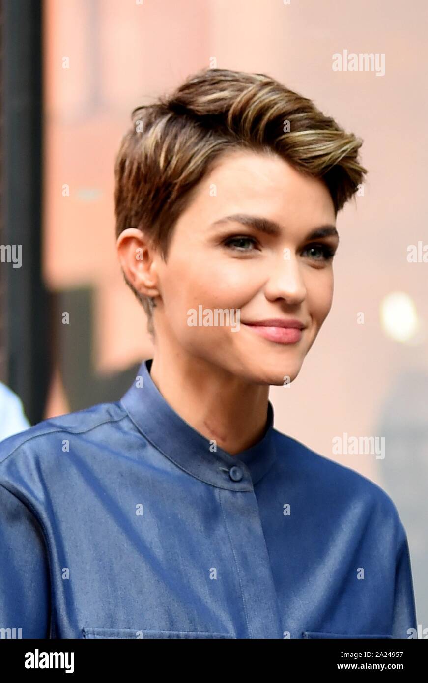 New York, NY, USA. 30 Sep, 2019. Ruby Rose heraus und über für Celebrity Candids-MON, New York, NY 30. September 2019. Credit: Kristin Callahan/Everett Collection/Alamy leben Nachrichten Stockfoto