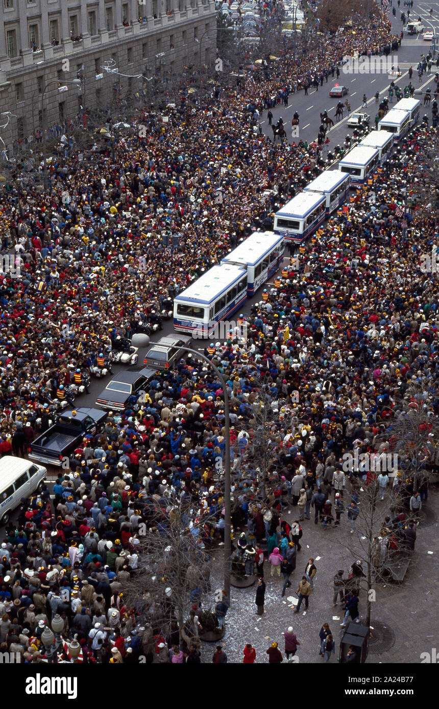Parade an der Pennsylvania Avenue, Washington, D.C., im Jahre 1987 feiern die Washington Redskins' Sieg im Fußball Super Bowl Stockfoto