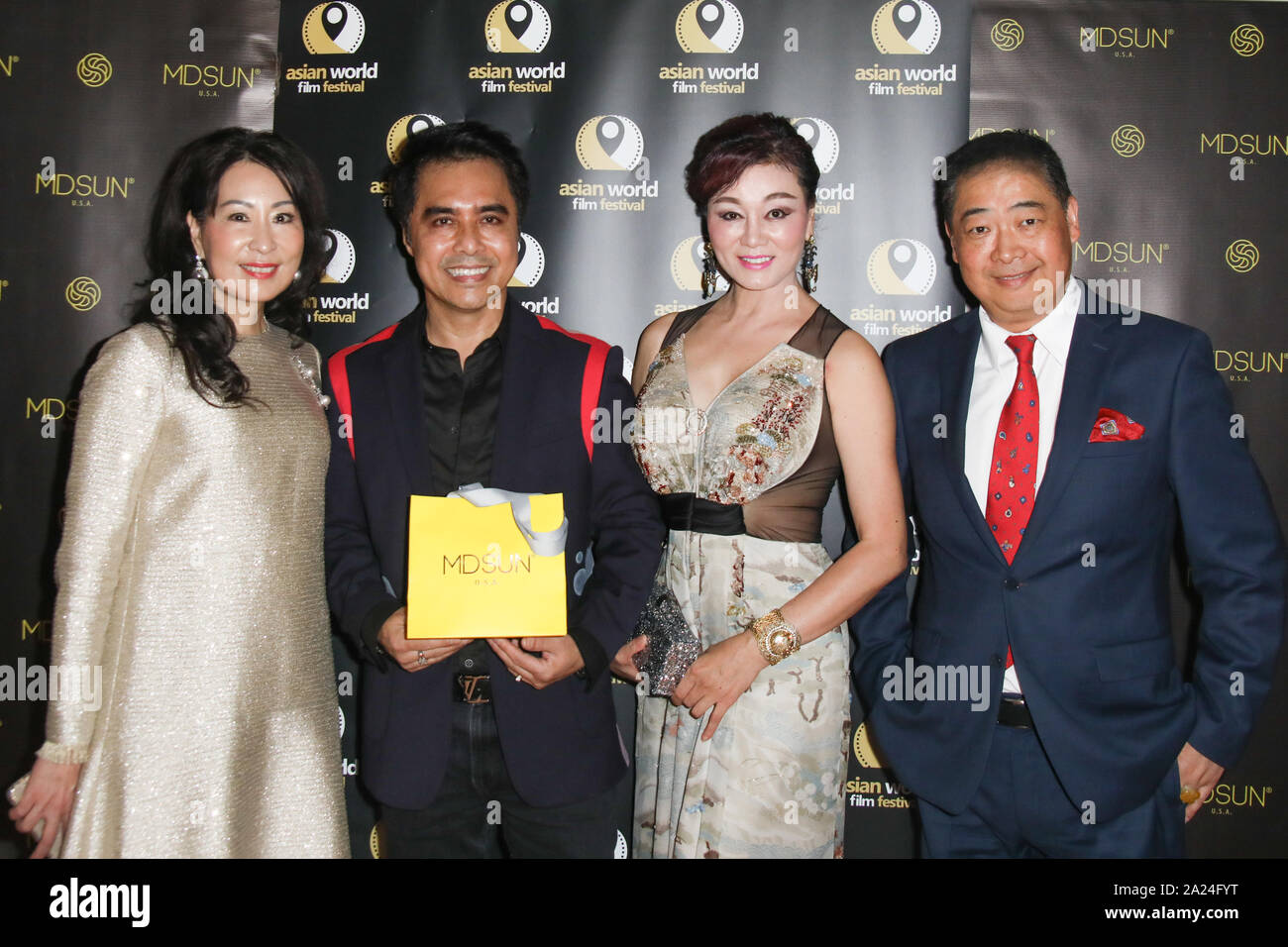 Los Angeles, Kalifornien, USA. 26. September 2019. Zehra Sonne der MDSUN, Sir Daniel Winn der asiatischen Welt Film Festival Kick-off Pressekonferenz bewirtet durch MDSUN auf fünfzig eine Küche Restaurant in Culver City, Kalifornien. Stockfoto