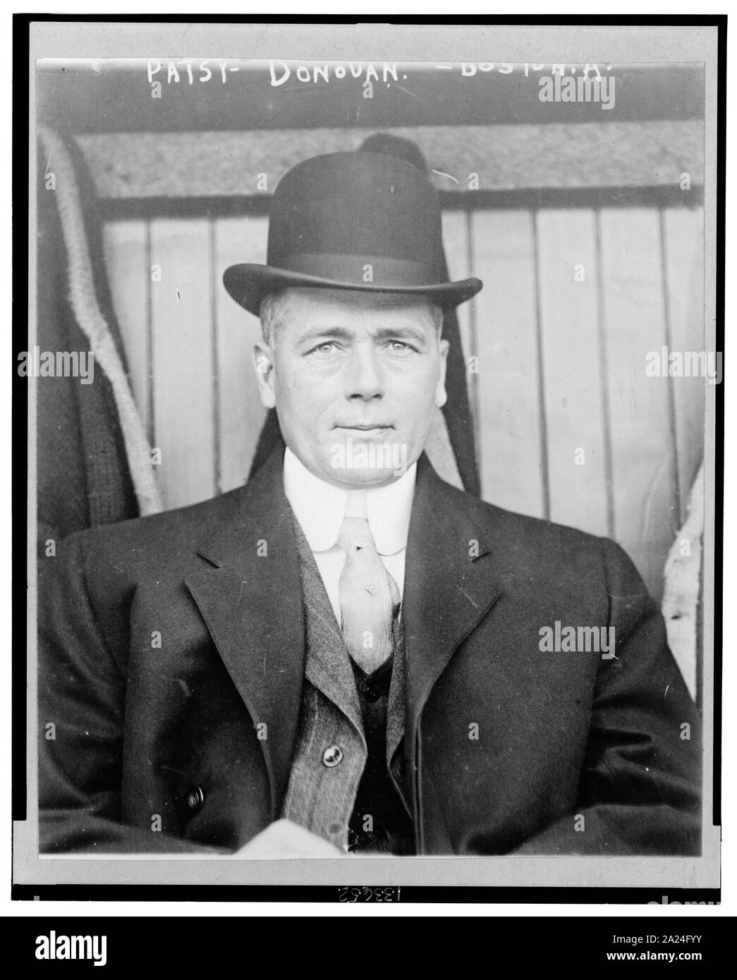 Patrick Joseph Patsy Donovan, Boston Red Sox Baseball Manager, mit Kopf und Schultern im Porträt, Vorderseite, mit Mantel und Derby Stockfoto