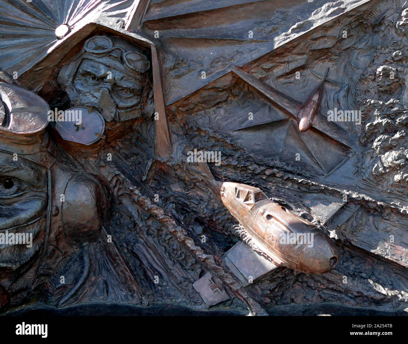 Die Schlacht um England Monument, das sich in London, erinnert an die britischen Soldaten, die an der Schlacht von Großbritannien im Zweiten Weltkrieg. Am 18. September 2005 vorgestellt. Das Denkmal wurde von Bill Bond, Gründer der Schlacht von Großbritannien historische Gesellschaft konzipiert. Es wurde von Paul Tag ausgelegt. Stockfoto