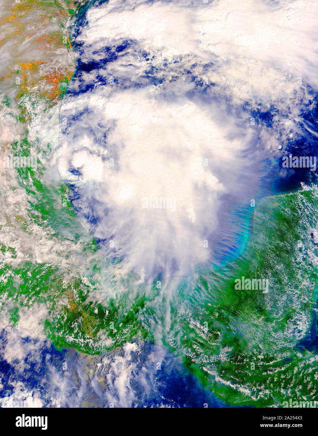 Die NASA-Satelliten Terra ging über die Entwicklung von Tropischen Sturm Katia im westlichen Golf von Mexiko am 5. September 2017 um 1:10 Uhr EDT (1710 UTC). Stockfoto