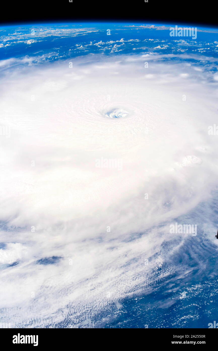Das Auge des Hurricane Irma ist deutlich sichtbar von der Internationalen Raumstation, als es über die Kategorie 5 Sturm auf Sept. 5, 2017 umkreist. Stockfoto