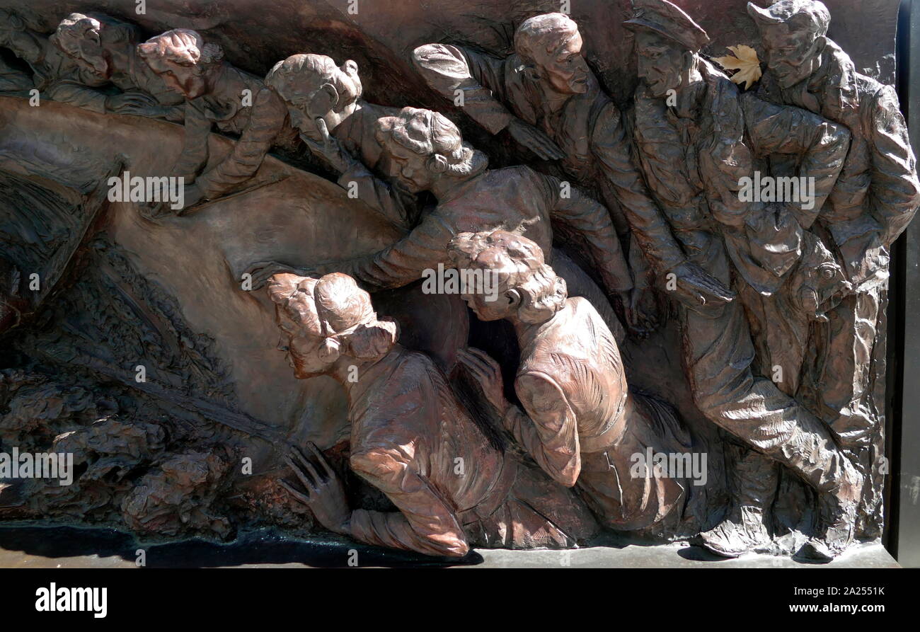 Die Schlacht um England Monument, das sich in London, erinnert an die britischen Soldaten, die an der Schlacht von Großbritannien im Zweiten Weltkrieg. Am 18. September 2005 vorgestellt. Das Denkmal wurde von Bill Bond, Gründer der Schlacht von Großbritannien historische Gesellschaft konzipiert. Es wurde von Paul Tag ausgelegt. Stockfoto