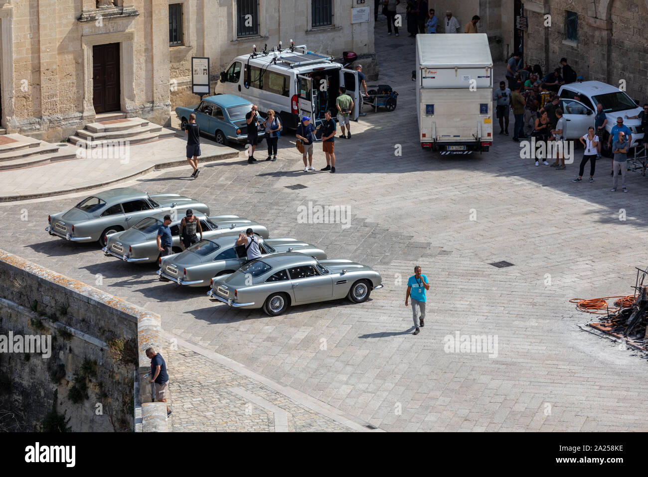 Matera, Italien - September 15, 2019: Bond 25, Aston Martin DB 5 Autos bereit, die Szenen aus dem Film "keine Zeit" in Sassi, Matera, Italien zu sterben, um zu schießen. Stockfoto