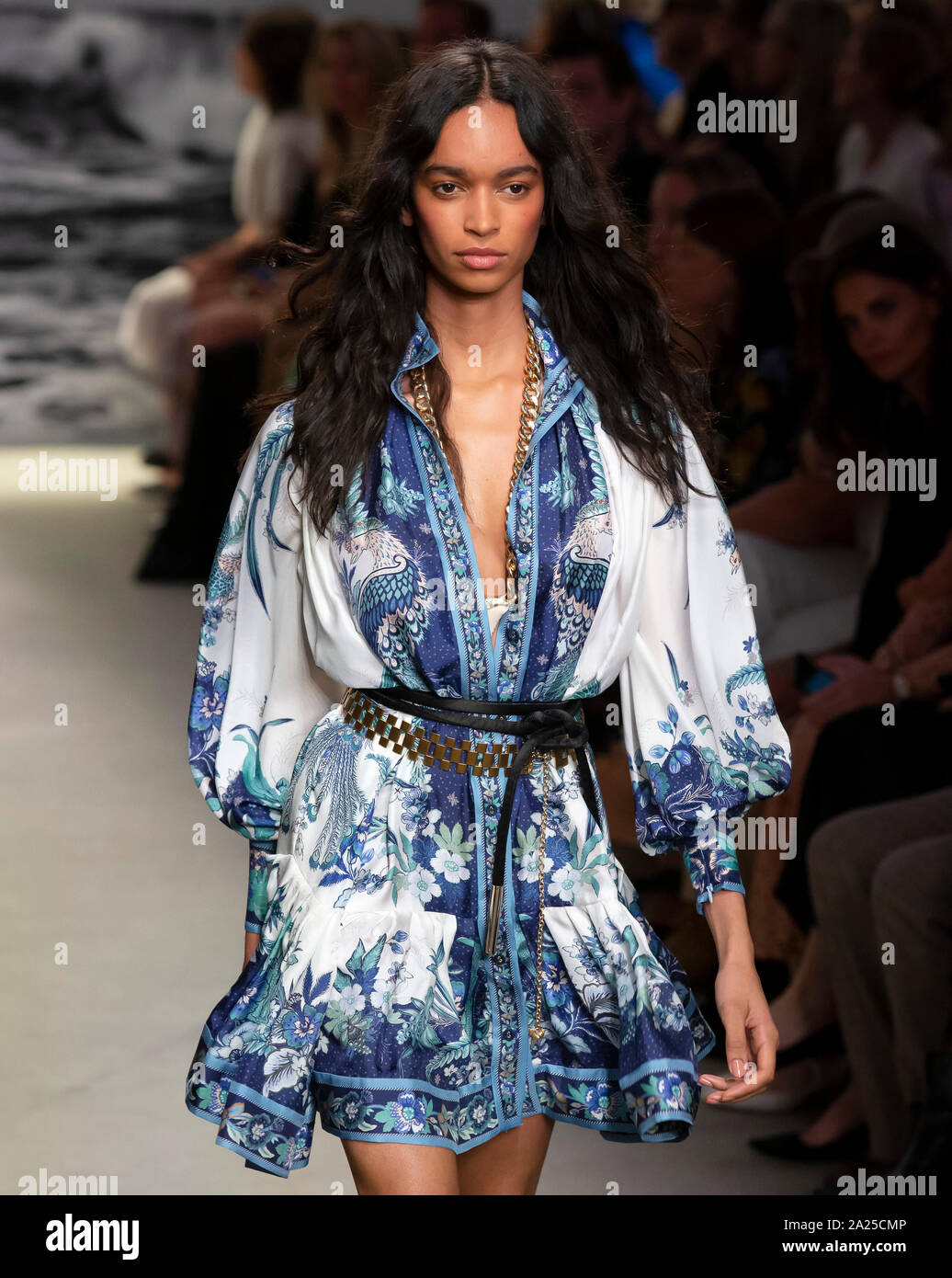 New York, NY-Sept 09, 2019: ein Modell geht der Start- und Landebahn an der Zimmermann Frühling Sommer 2020 Fashion Show Stockfoto