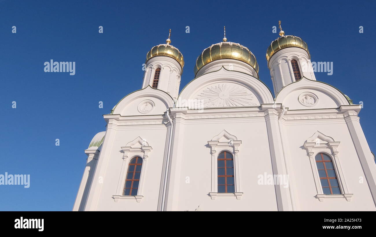 Äußere des St. Nikolaus Marine Kathedrale Eine große barocke Orthodoxe Kathedrale im westlichen Teil des Zentrums von Sankt Petersburg. Stockfoto