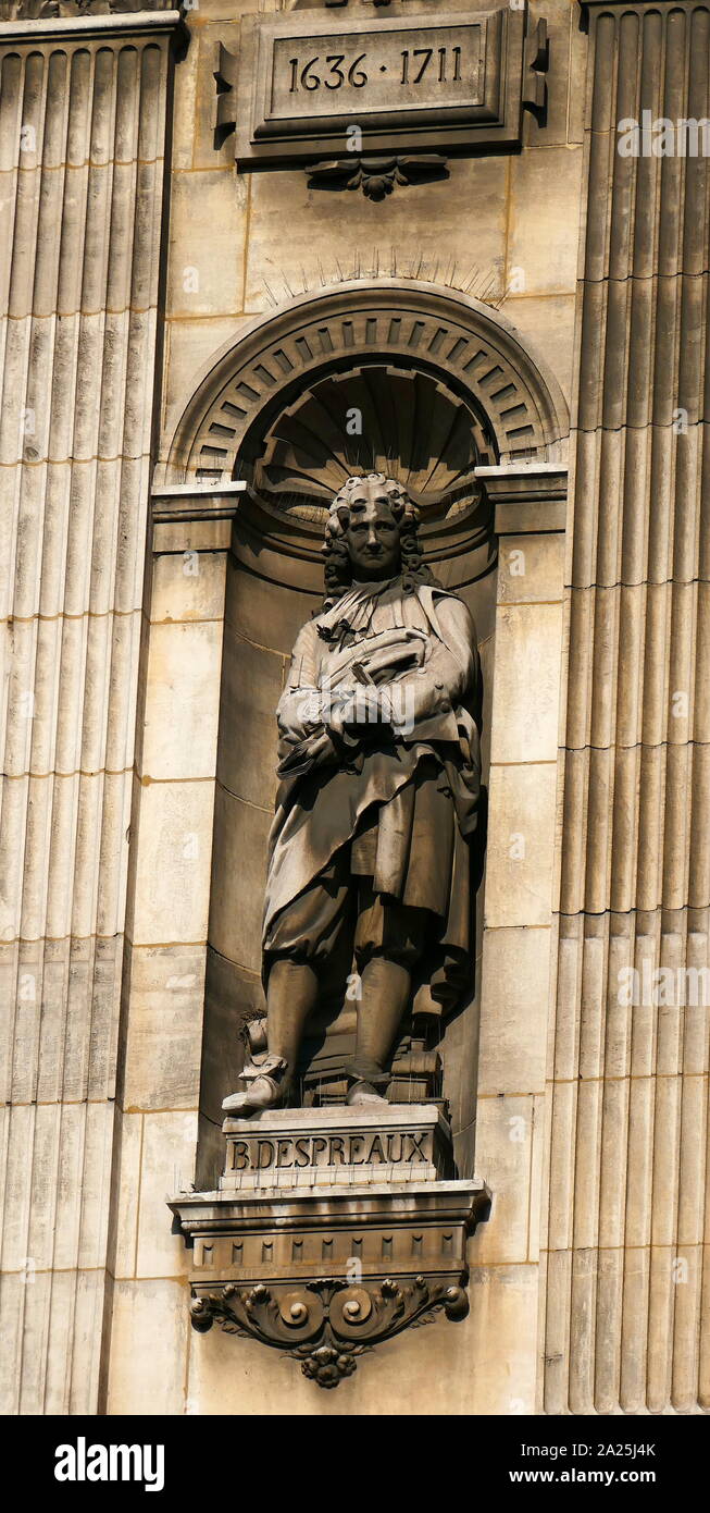 Skulptur von: Francois-Joseph Talma (1763-1826), französischer Schauspieler; Louvre Fassade, Paris, Frankreich Stockfoto