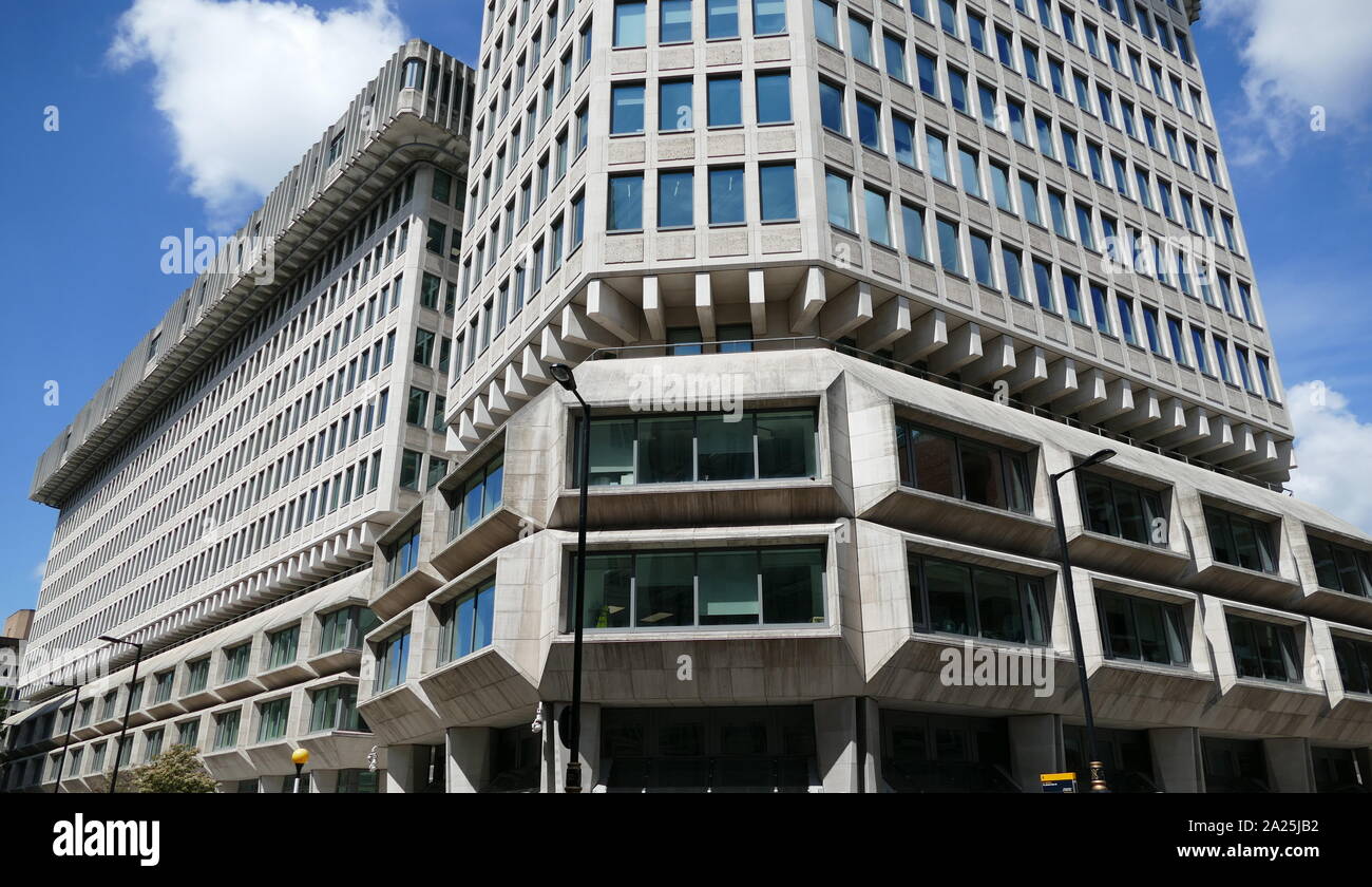 102 Petty France ist "Brutalist' Architektur, Office Block auf Petty