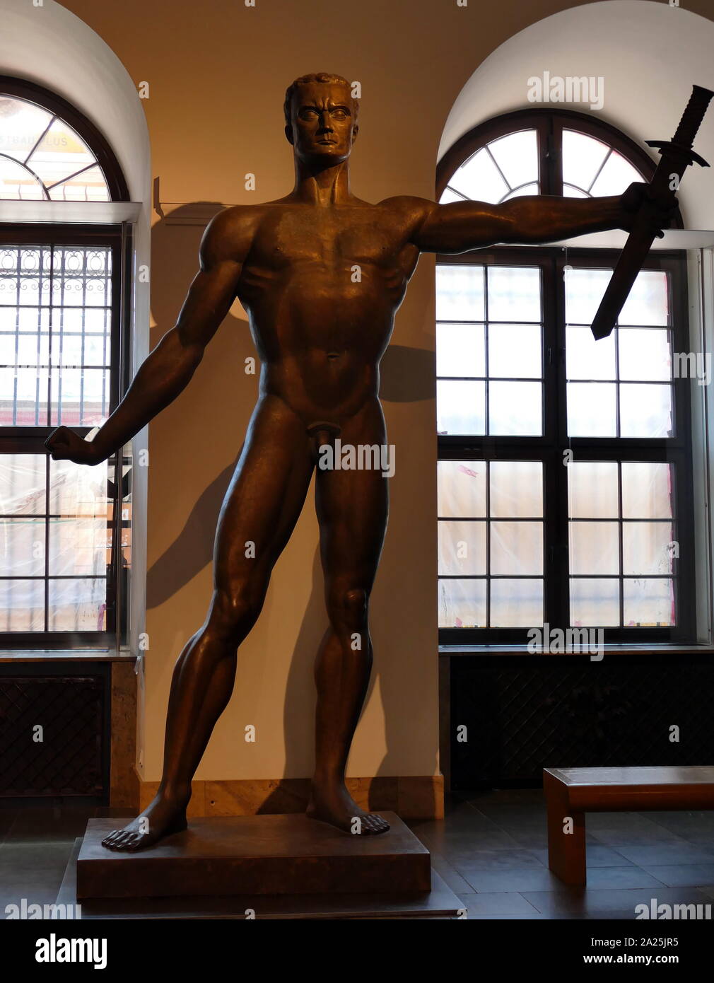 Ns-Skulptur verkörpert ein Soldat (Wehrmacht), 1938/39 Bronze von Arno Brecker (1900-1991) Stockfoto